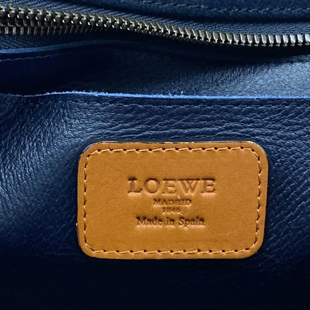 Loewe Amazona 36 Handbag 366.80.A22